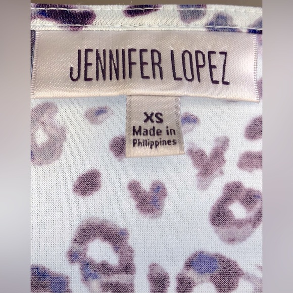 NWT Jennifer Lopez Baby Blue Animal Print Wrap Top, Size XS - Picture 3 of 6